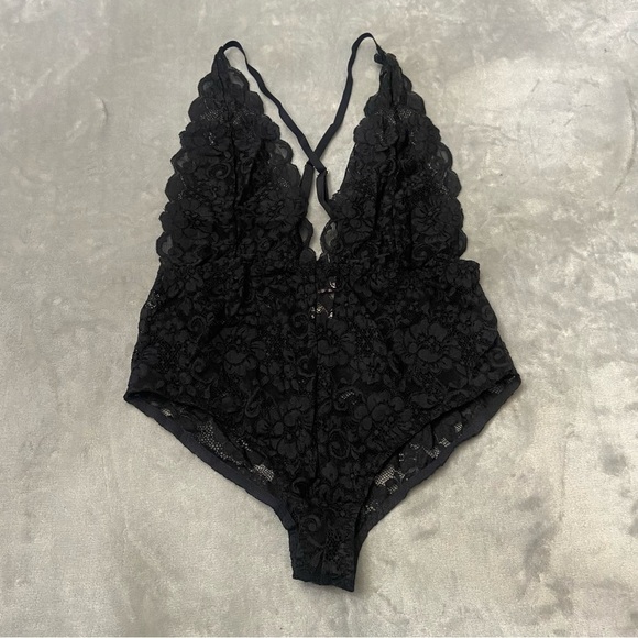 New! We are HAH Comin' In HAHT Lace Bodysuit black 27724 - Picture 3 of 9